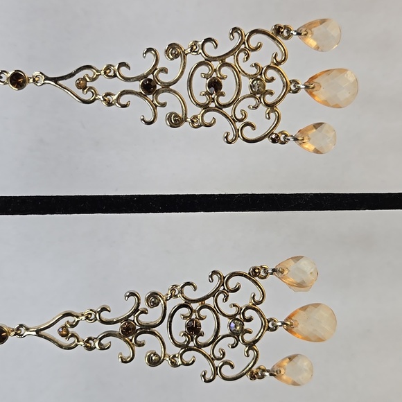 Elegant Gold Tone Chandelier Earrings - Picture 10 of 17
